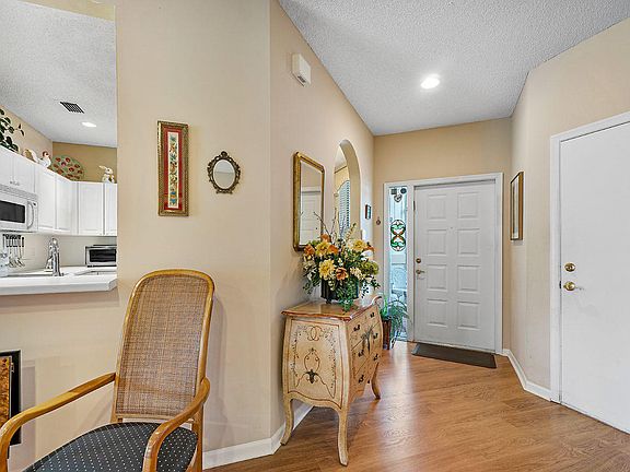 4th image of 7947 Laina Ln APT 1