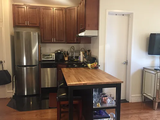 Rented by Geraldine Capasso, LREB | media 21