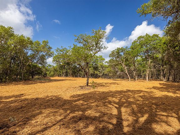 3rd image of Deer Run