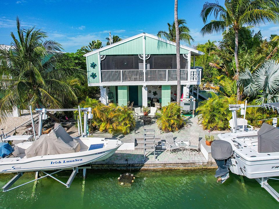 1st image of 795 Caribbean Dr E