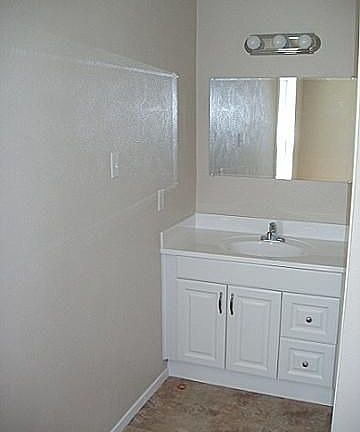 5th image of 3401 Highlawn Ter