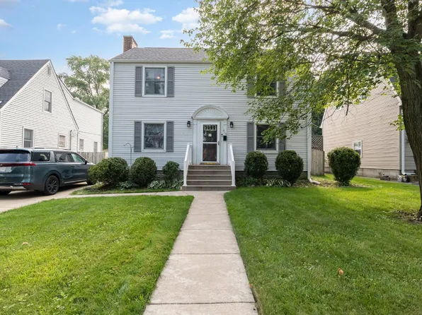 419 N Lafayette St, Griffith, IN 46319