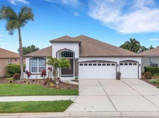 374 Londonderry Dr, Sarasota, FL 34240