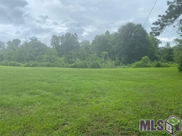 11111 Beco Rd, Saint Amant, LA 70774