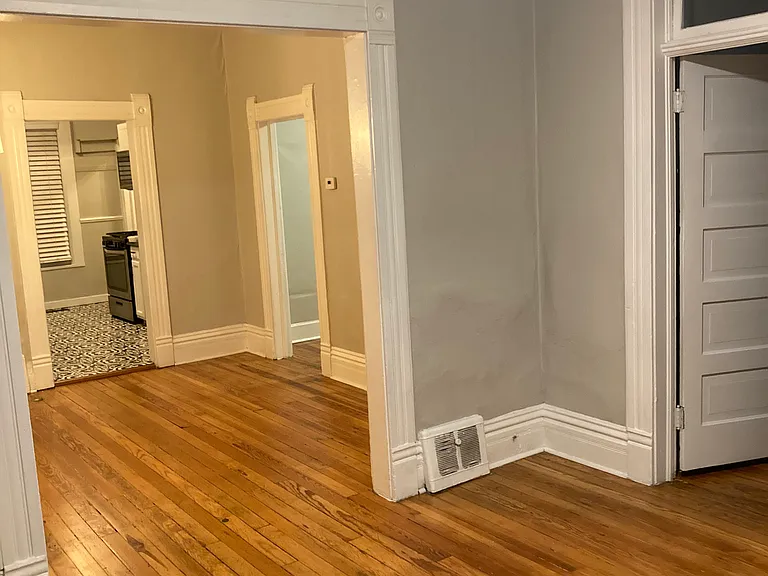 2239 N Clarkson St — Photo 13