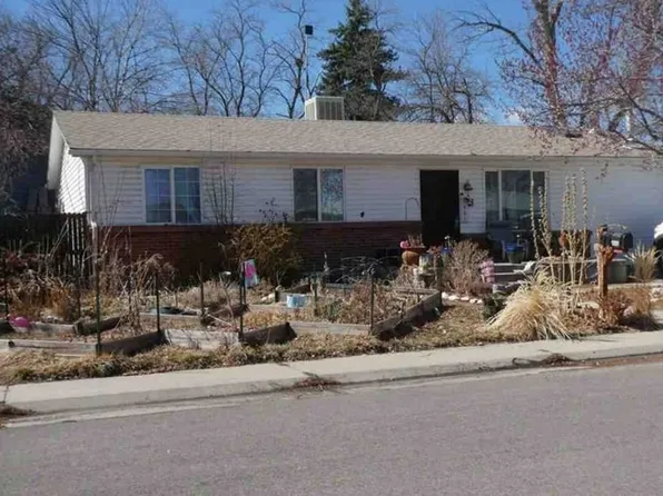 1551 S Queen St, Lakewood, CO 80232