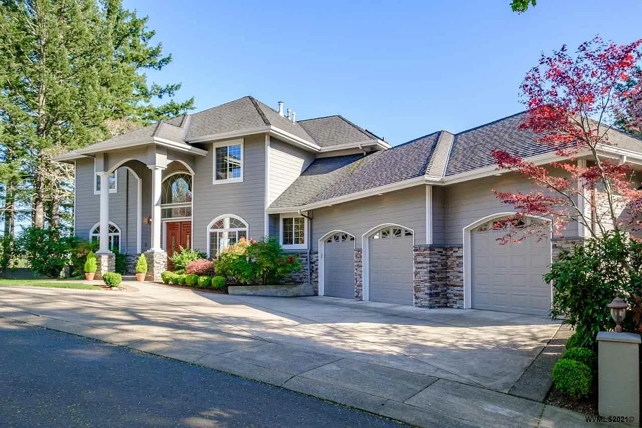 4455 NW Honeysuckle Pl photo 1