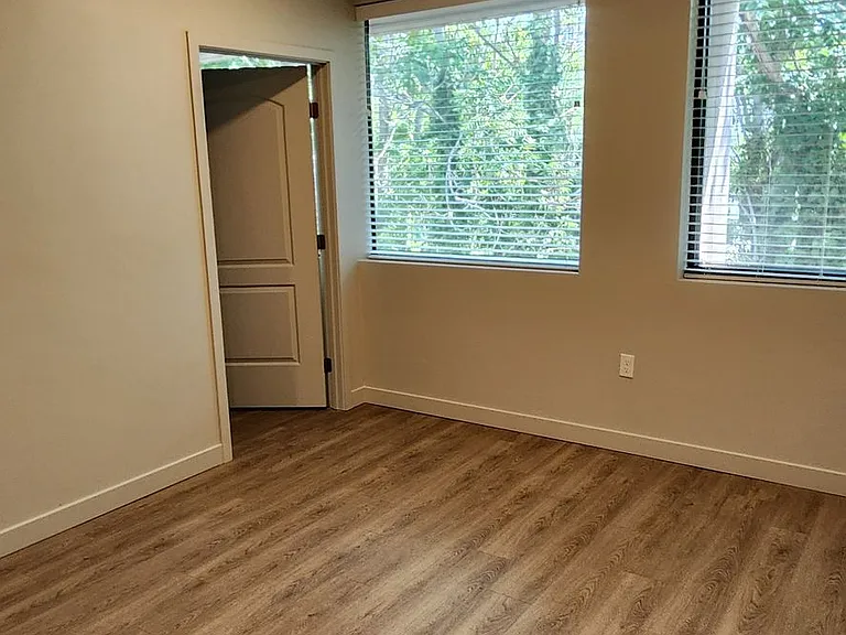 Parkview Lofts — Photo 27