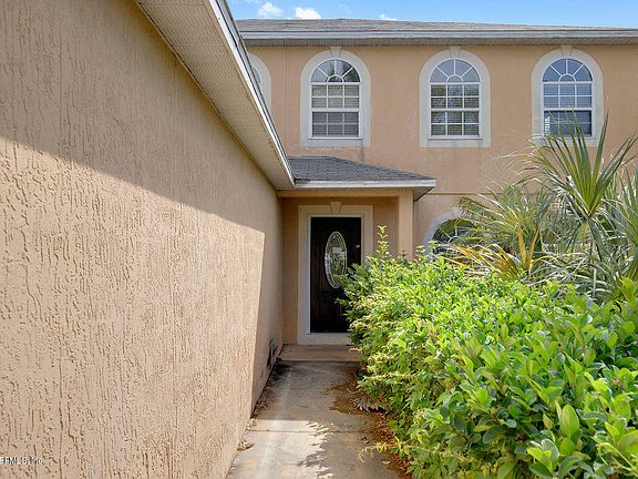 3rd image of 12635 Avery Hill Ct