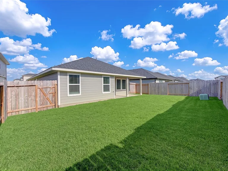 4306 Zeke Estates Ln — Photo 40