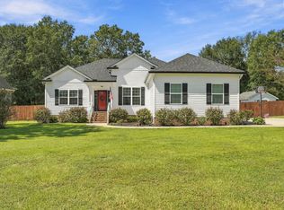 8 Willbrook Dr, Lugoff, SC 29078