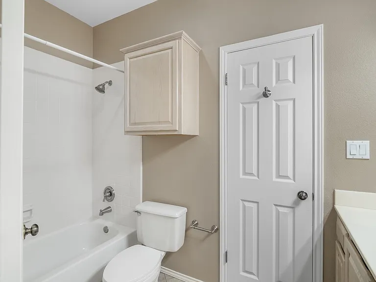 6664 Ruxton Ln — Photo 7