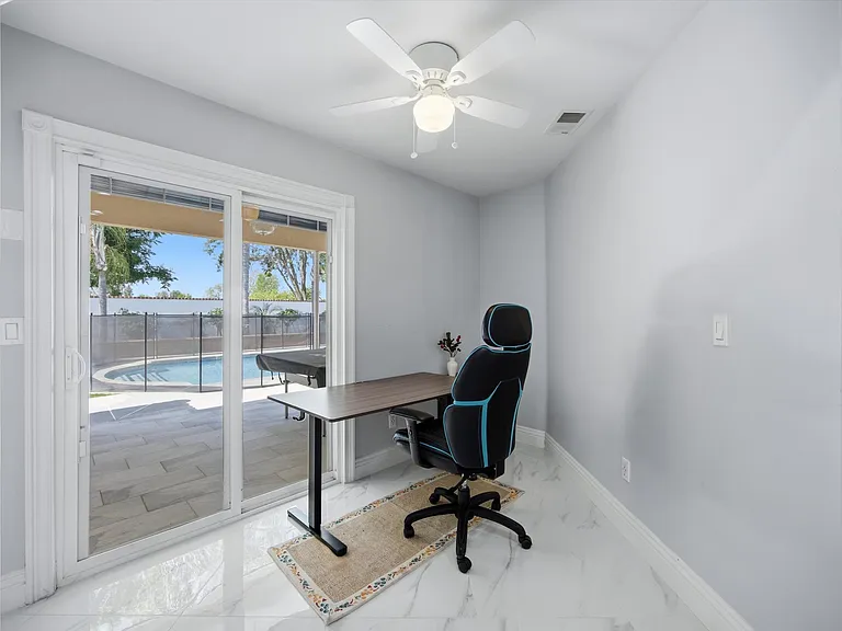 10721 Loughton Ave — Photo 31