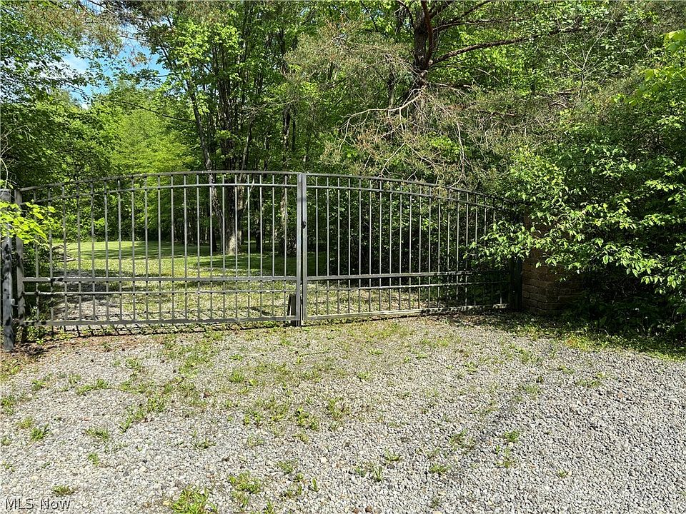 1st image of 2935 Scott Cliff Dr