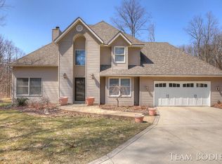 7181 Packerwoods Dr NE, Belmont, MI 49306