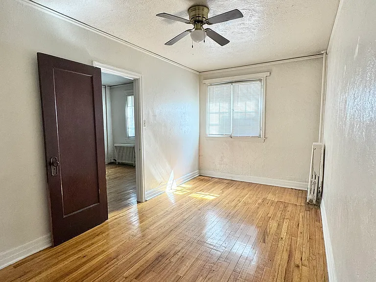 1320 York St #6 — Photo 13