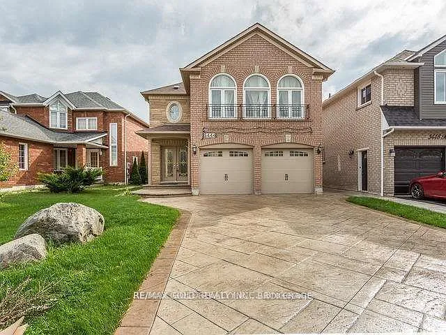 2 bed, $1,800 — Photo 1