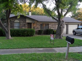 606 Lynnfield Dr, Arlington, TX 76014
