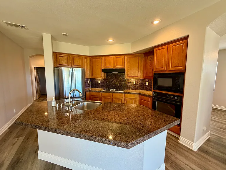 31216 Firestone St — Photo 18