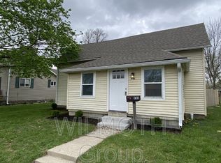 946 W North St, Greenfield, IN 46140