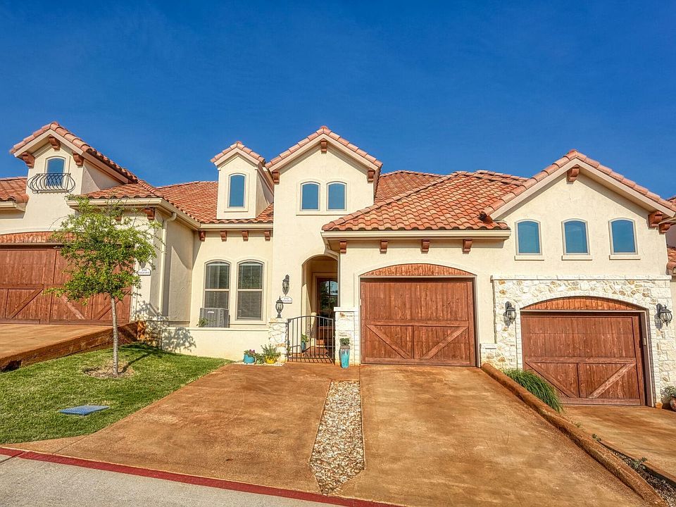 1st image of 212 Tuscan Dr
