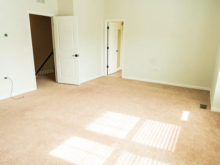 1013 Epiphany Rd — Photo 23