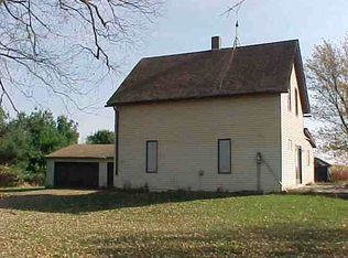 213 E North St, Nora, IL 61059