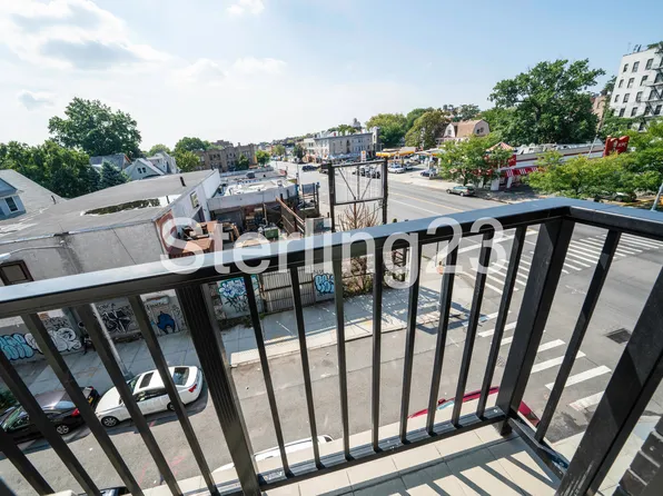 45 Hinckley Place image 1 of 13