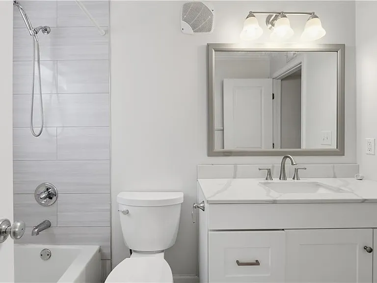 48 Peachtree Ave #200 — Photo 26