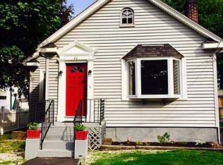 80 Rugby St, Cranston, RI 02910