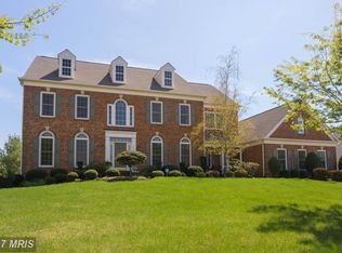 43789 Churchill Glen Dr, Chantilly, VA 20152