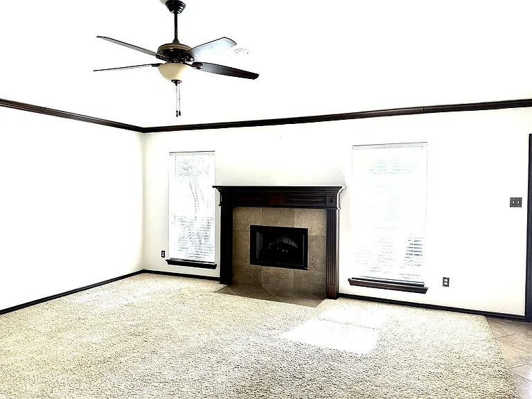 9008 Winding River Dr — Photo 8