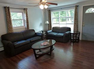 128 Waumsett Ave, Cumberland, RI 02864