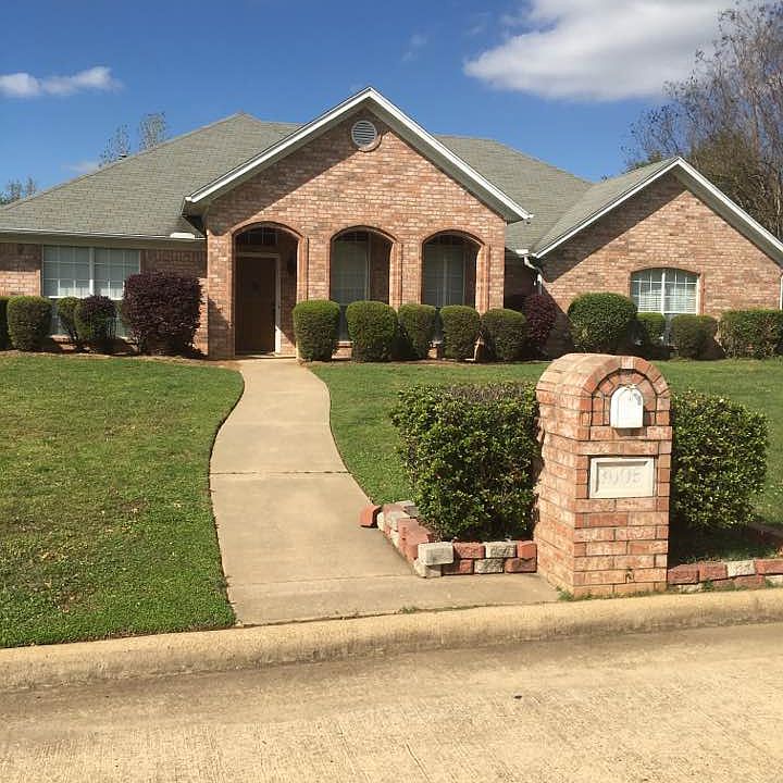 1st image of 3005 Briarwood Dr