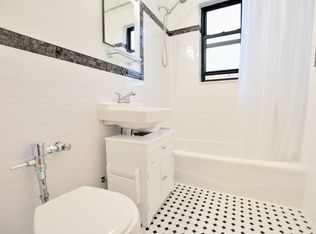 31-23 47th St #2D, Astoria, NY 11103