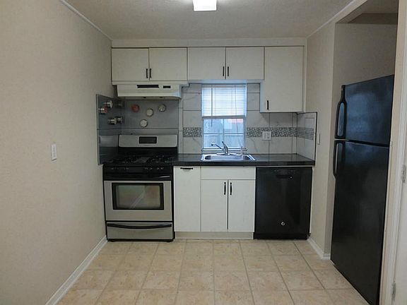 5th image of 1121 Ivy Ave