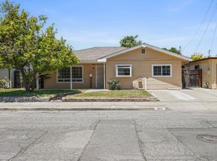 383 Elmwood Ln, Hayward, CA 94541