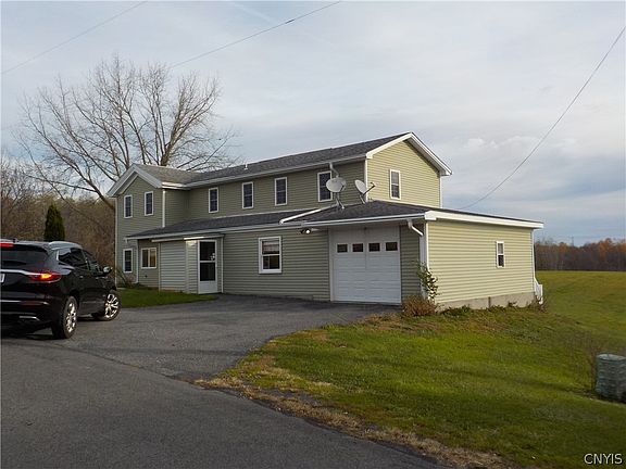 2nd image of 10846 Baker Rd