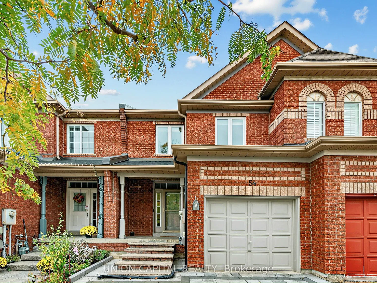 3 bed, $3,600 — Photo 2