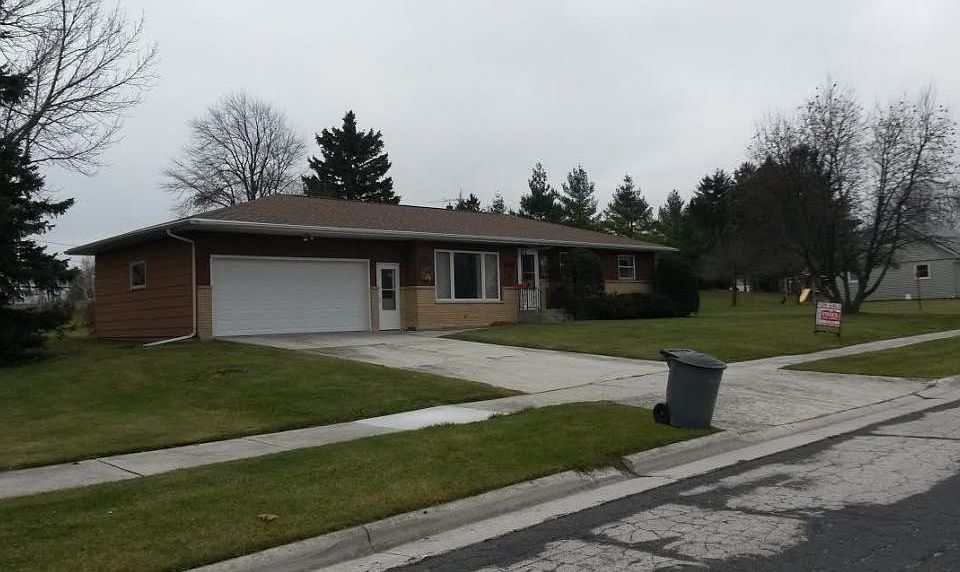 1st image of 1411 Silver Moon Ln