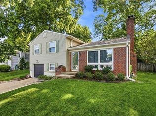 7523 Falmouth St, Prairie Village, KS 66208