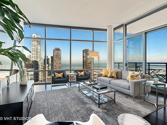4th image of 450 E Waterside Dr Unit 3202