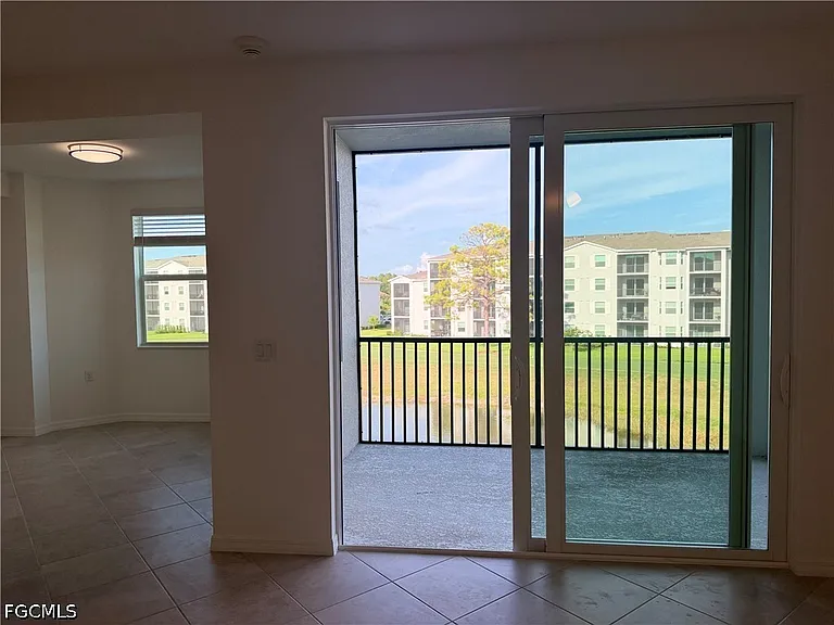 18411 Copperhead Ct N #337 — Photo 27