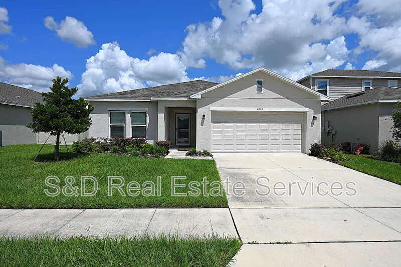 2028 Rosewood Cir