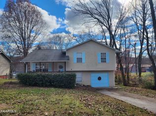 6653 Bay Circle Dr, Knoxville, TN 37918