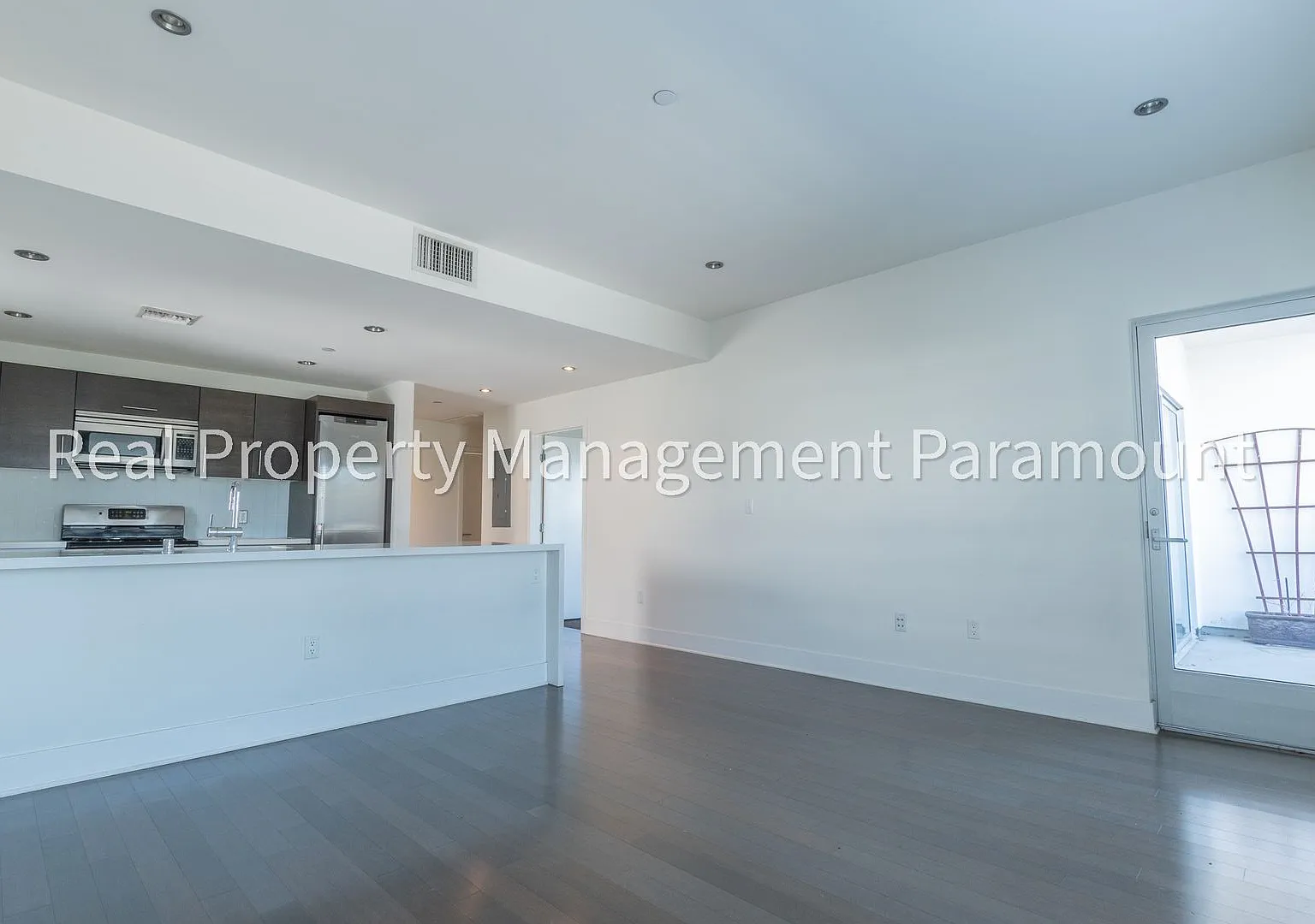 Beautiful new 2 bed 2 bath — Photo 3