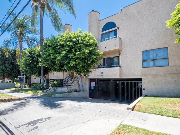 2nd image of 8331 Cedros Ave APT 9