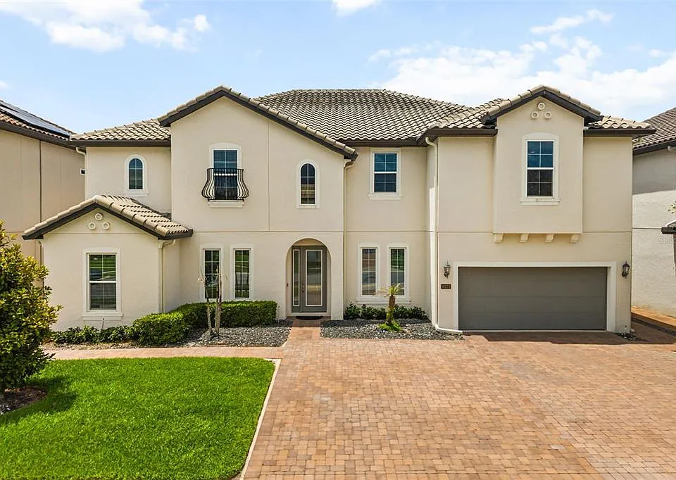 8373 Ludington Cir