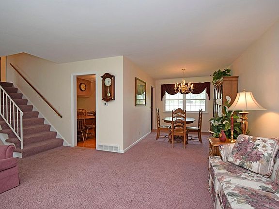 5th image of 4409 Graydon Dr