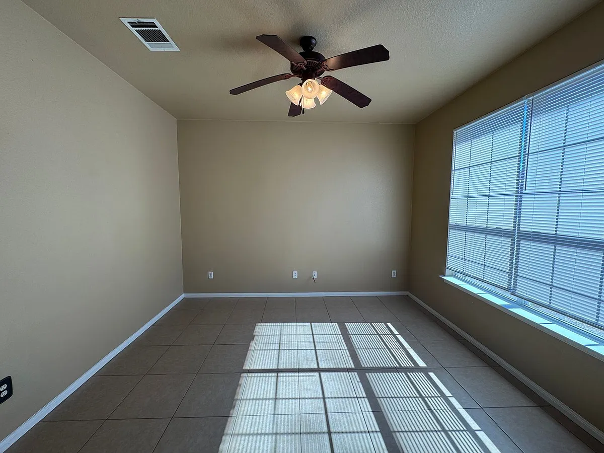 Building Photo - 507 Taurus Dr